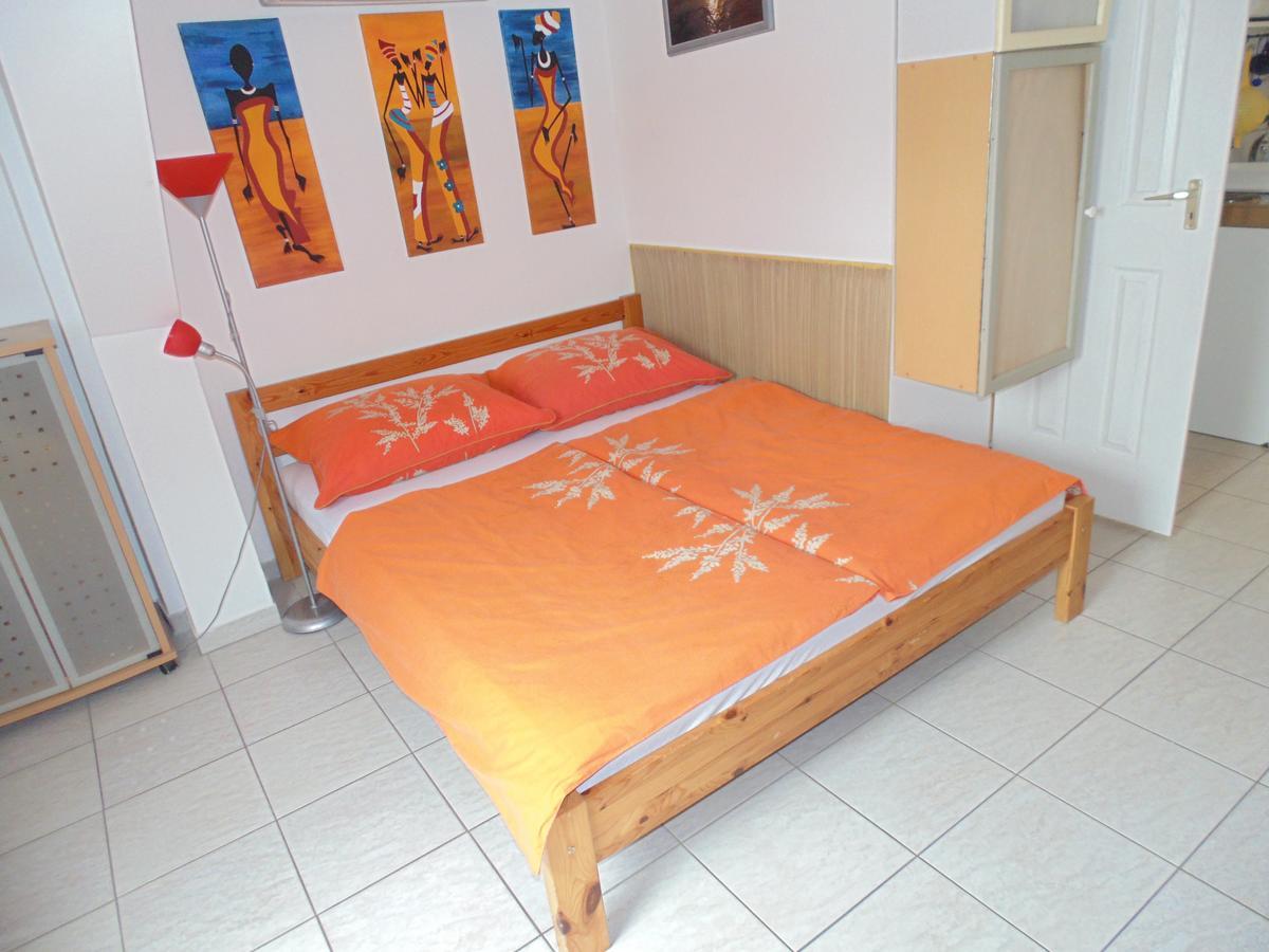 Almos Apartman Siofok Exterior photo